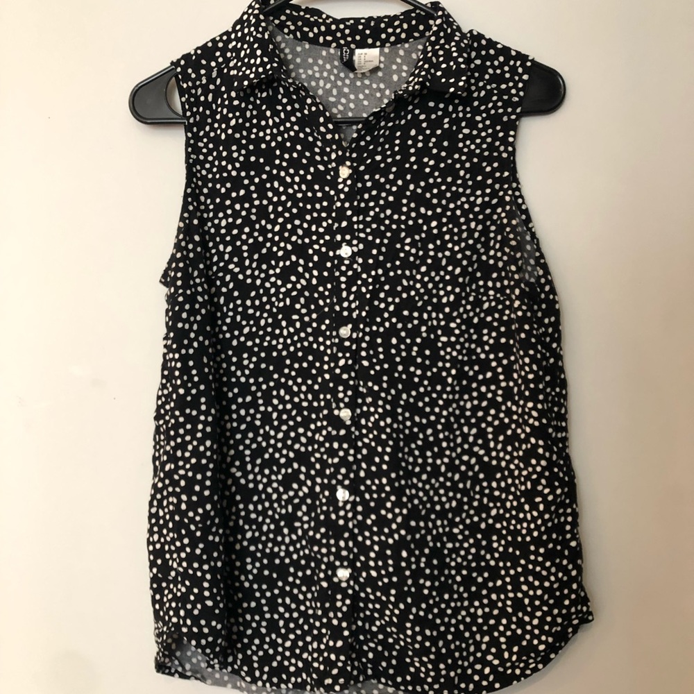 H&M | Black polka dot sleeveless top